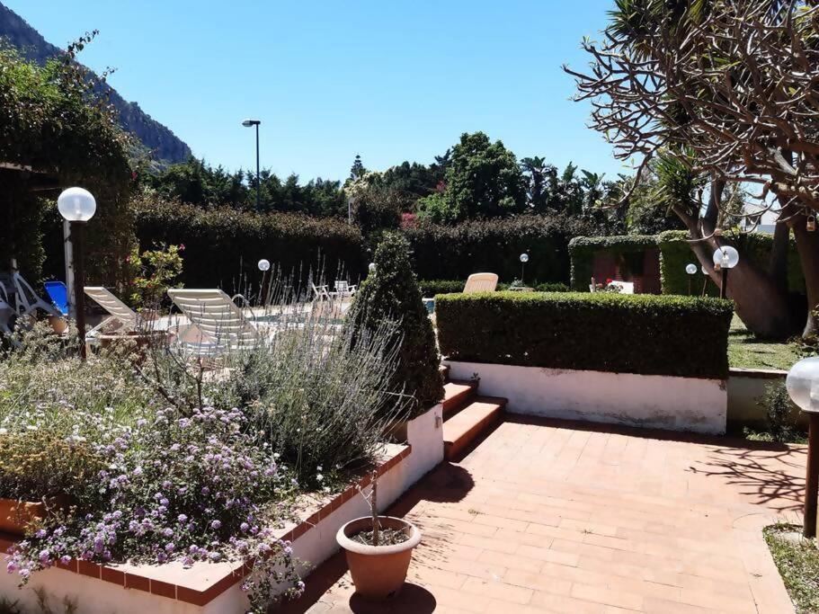 Da Nonna Cettina Appartamento In Villa Con Piscina パレルモ エクステリア 写真